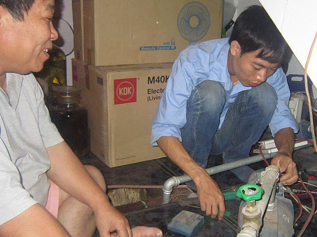 Sửa chữa máy bơm nước tại Quang Trung